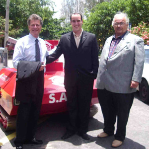 Clifford Sobel e os diretores da ARMTEC